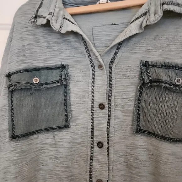 Pol Full Button Lightweight Shirt Size Large Beach Boho Green - Picture 9 of 14